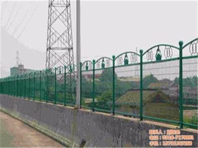 護欄網(wǎng)全品類詳解 功能、類型與應(yīng)用選擇指南