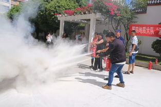 云南省地質(zhì)礦產(chǎn)勘查開發(fā)局第四地質(zhì)大隊職工接受消防安全培訓(xùn)