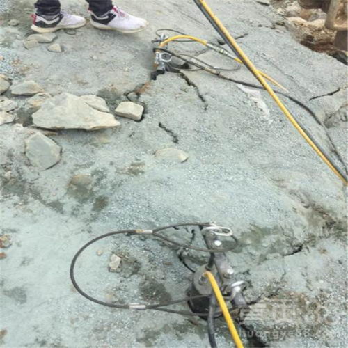 【滁州市代替手工錘擊破碎柱塞式液壓劈裂機】- 